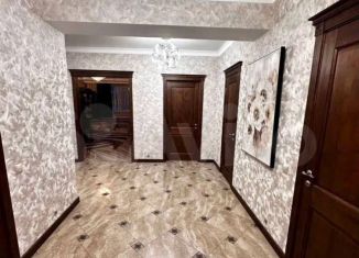 Продам 3-комнатную квартиру, 123 м2, Северная Осетия, улица Алихана Гагкаева, 11к1