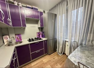 Сдается 1-ком. квартира, 30 м2, Новомосковск, улица Свердлова, 5А