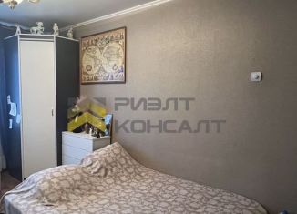 Продаю однокомнатную квартиру, 30 м2, Омск, улица Молодова, 8