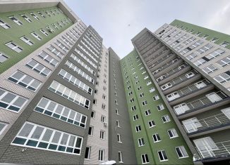 Продаю 2-ком. квартиру, 58 м2, Барнаул, улица Смирнова, Октябрьский район