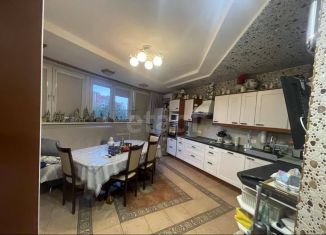 Продам 4-ком. квартиру, 139.8 м2, Москва, Жулебинский бульвар, 5, метро Косино