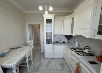 Продам 2-комнатную квартиру, 56 м2, Каспийск, Приморская улица, 16Г