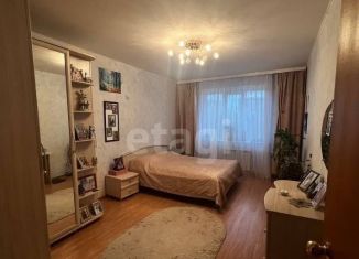 Продам трехкомнатную квартиру, 78 м2, Курск, проспект Вячеслава Клыкова, 22