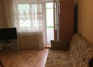 Сдаю 1-ком. квартиру, 40 м2, Новороссийск, улица Карамзина, 23