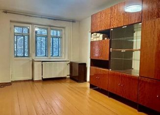 Продам 2-комнатную квартиру, 44.2 м2, Можга, Можгинская улица, 27