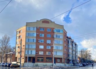 Продаю 2-комнатную квартиру, 70 м2, Таганрог, улица Свободы, 1