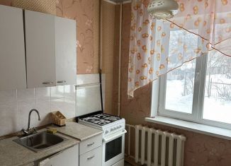 Сдам в аренду 1-комнатную квартиру, 34 м2, Каменск-Уральский, Уральская улица, 11А