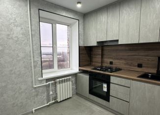 Продам 2-ком. квартиру, 48 м2, Армавир, улица Маркова, 343