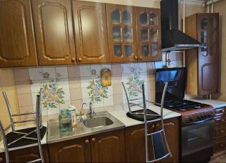 Сдам в аренду 3-ком. квартиру, 60 м2, Невинномысск, улица Гагарина, 39