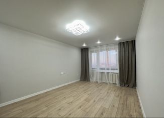 Продается 3-ком. квартира, 64 м2, Чебоксары, проспект Мира, 35