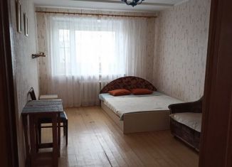 Сдам 2-ком. квартиру, 50 м2, Великий Новгород, улица Ворошилова, 5Б