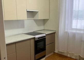 Сдается в аренду 1-комнатная квартира, 40 м2, Старый Оскол, микрорайон Северный, 35