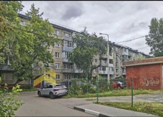 Сдается в аренду 2-комнатная квартира, 45 м2, Омск, улица Бархатовой, 9, Советский округ