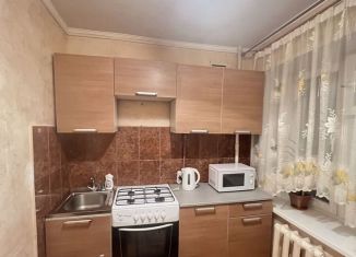 Аренда 1-комнатной квартиры, 35 м2, Москва, улица Металлургов, 52, район Перово