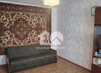 Продается 2-ком. квартира, 44 м2, Бердск, Микрорайон, 65