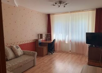 Продается 2-ком. квартира, 50.6 м2, Волгоград, улица Константина Симонова, 28, Дзержинский район