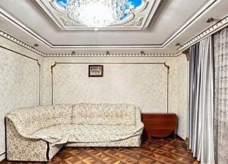 Трехкомнатная квартира в аренду, 102 м2, Московская область, улица Строителей, 1