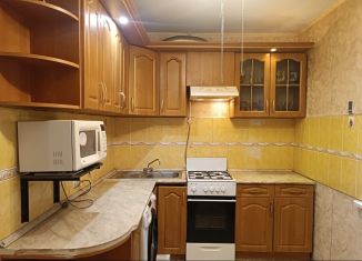 Продаю трехкомнатную квартиру, 80 м2, посёлок городского типа Богандинский, Рабочая улица, 10В