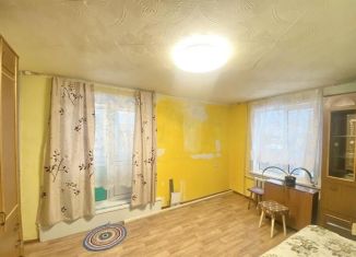 Продажа 2-комнатной квартиры, 37 м2, Березники, улица Мира, 37