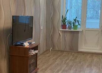 Продается двухкомнатная квартира, 45 м2, Златоуст, 1-й квартал, 27А