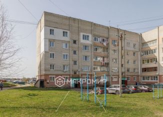 Продаю однокомнатную квартиру, 31.7 м2, посёлок городского типа Белые Берега, улица Урицкого, 10А