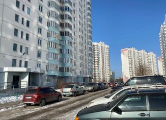 Продам 1-комнатную квартиру, 37.5 м2, Курск, проспект Вячеслава Клыкова, 79