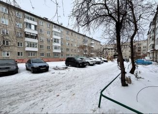 Продам трехкомнатную квартиру, 58 м2, Ирбит, улица Горького, 5