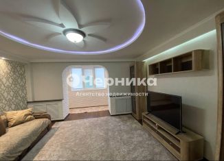 Продажа 2-ком. квартиры, 55 м2, поселок городского типа Глубокий, Юбилейная улица, 8К2