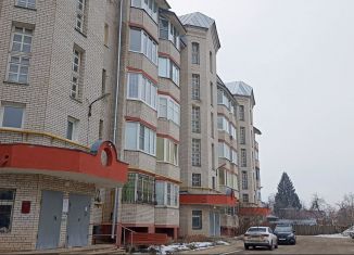 Сдается 3-комнатная квартира, 113 м2, Иваново, 2-я Запрудная улица, 50