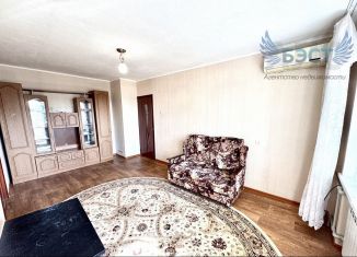 Продам 2-ком. квартиру, 46 м2, Армавир, улица Советской Армии, 222/1