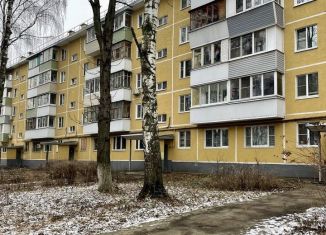 Продам трехкомнатную квартиру, 48 м2, Рязань, улица Тимуровцев, 1