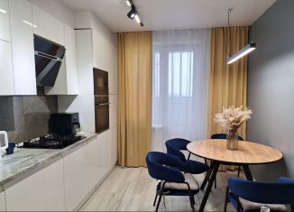 Продажа 2-ком. квартиры, 64 м2, Калининград, Бассейная улица, 38