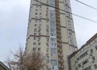 Продам трехкомнатную квартиру, 97.7 м2, Саратовская область, улица имени И.В. Мичурина, 182/20