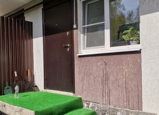 Продам таунхаус, 50 м2, деревня Зелёная Поляна, Молодёжная улица, 11/4