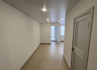 Продам квартиру студию, 30.1 м2, деревня Патрушева, улица Петра Ершова, 8