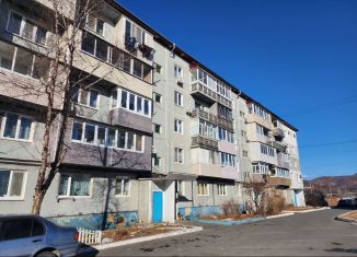 Продается двухкомнатная квартира, 49.5 м2, Приморский край, улица Фрунзе, 13