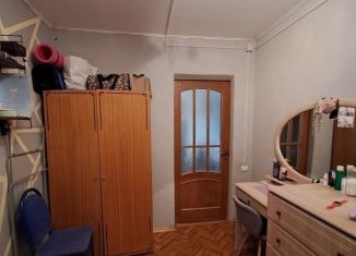 Продается двухкомнатная квартира, 50 м2, Саратовская область, Астраханская улица, 10/20