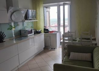 Сдам в аренду 3-комнатную квартиру, 113 м2, Самара, проспект Кирова, 348