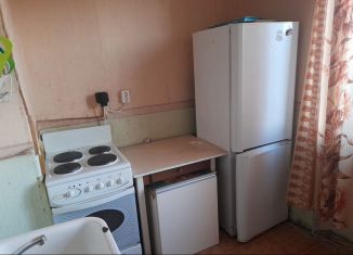 Продам 2-ком. квартиру, 51 м2, Колпино, Октябрьская улица, 61