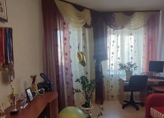 Продаю 3-комнатную квартиру, 93 м2, Курская область, улица Ленина, 25к2