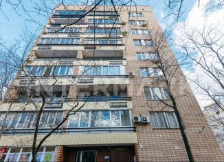 Продается трехкомнатная квартира, 71.5 м2, Москва, Большая Бронная улица, 5, метро Тверская