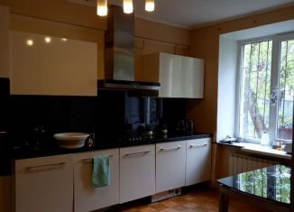 Сдаю в аренду 3-ком. квартиру, 80 м2, Екатеринбург, улица Шейнкмана, 24, метро Площадь 1905 года