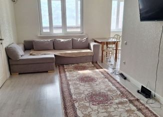 Сдам в аренду 3-ком. квартиру, 65 м2, Дагестан, улица Строителей КОРа, 6