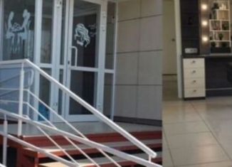 Сдается в аренду помещение свободного назначения, 11 м2, Ирбит, улица Александра Матросова, 80