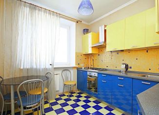 Сдается в аренду 2-ком. квартира, 62 м2, Москва, 2-я Фрунзенская улица, 10к2