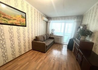 Продаю 2-ком. квартиру, 65 м2, Благовещенск, улица Пушкина, 47