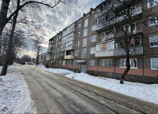 Сдам в аренду 1-ком. квартиру, 31 м2, Карелия, улица Петрова, 7