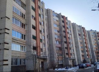 Сдается в аренду 2-ком. квартира, 50 м2, Ярославль, улица Доронина, 10к2