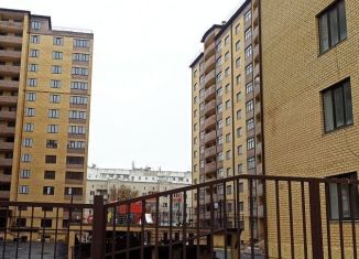 Сдается в аренду 1-комнатная квартира, 60 м2, Черкесск, улица Космонавтов, 43Г