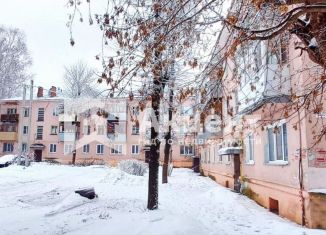 Продам 2-ком. квартиру, 41 м2, Иваново, Советский район, улица Шувандиной, 119